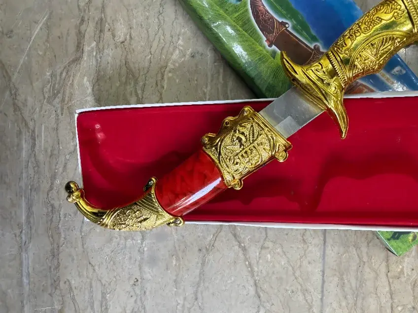 horse dagger.webp