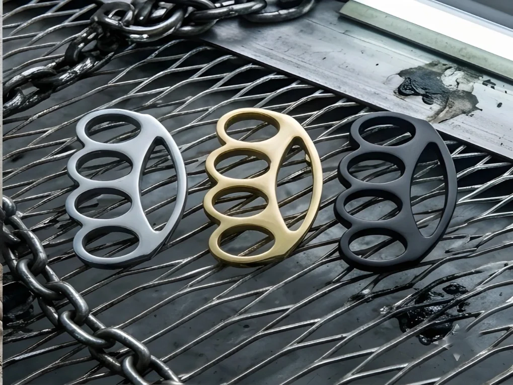 Classic Smooth Brass Knuckle Duster